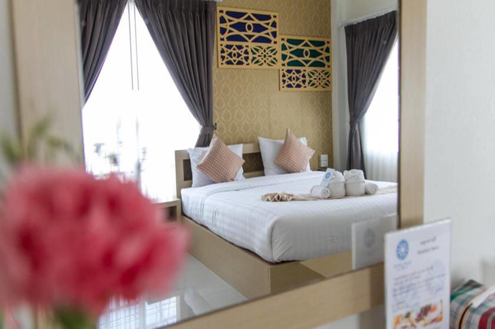 Crystal Nongkhai Hotel Nong Khai Buitenkant foto